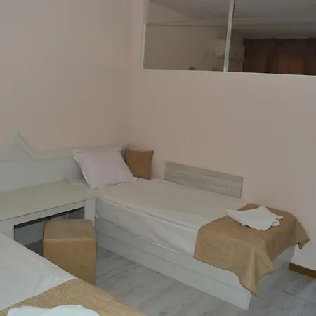 Apartment Artrooms